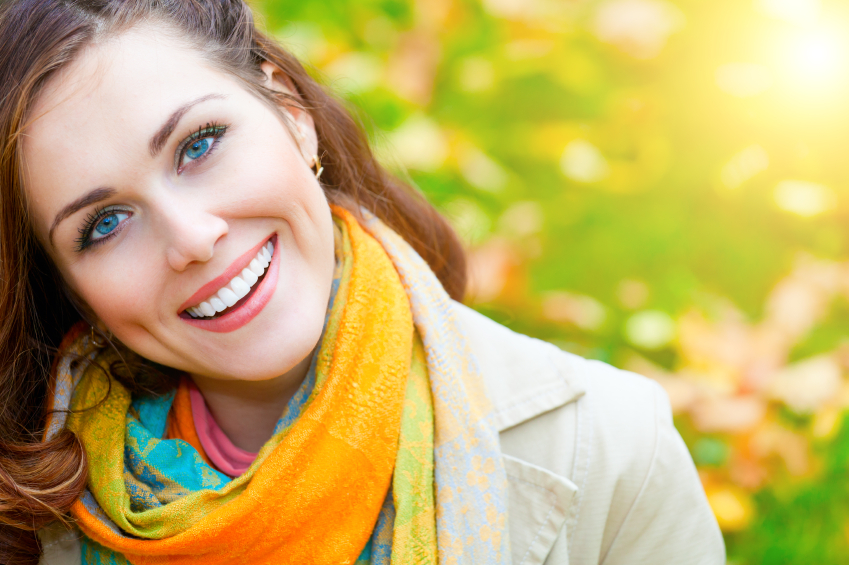 smiling woman with beautiful teeth